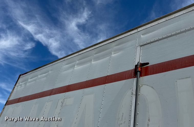 image for item DW6553 1995 International  4700 box truck