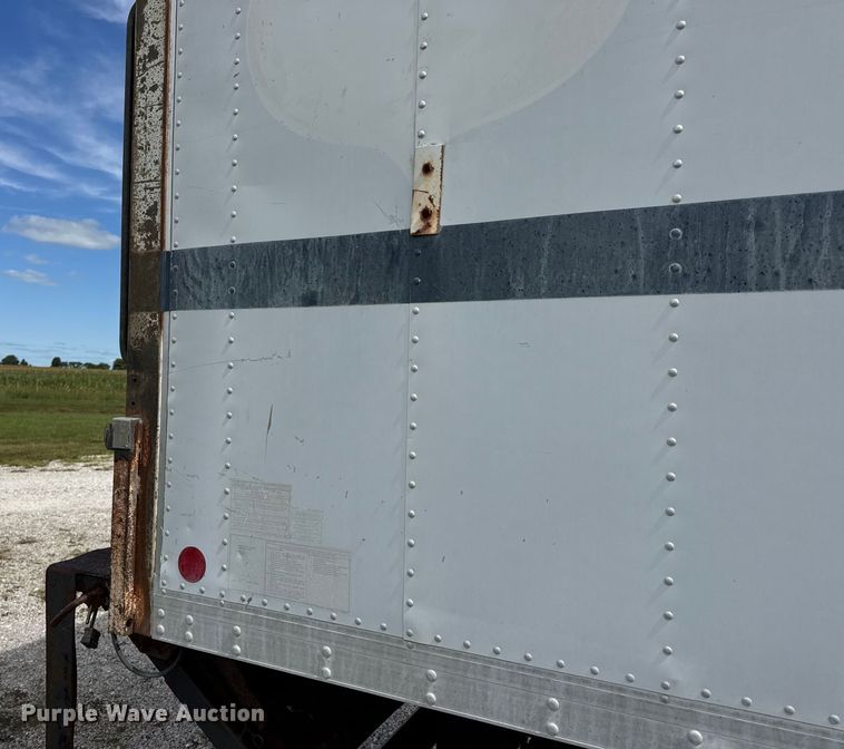 image for item DW6553 1995 International  4700 box truck