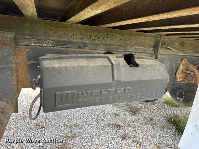 image for item DW6553 1995 International  4700 box truck