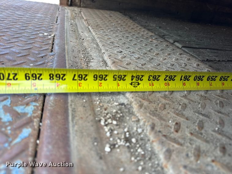 image for item DW6553 1995 International  4700 box truck