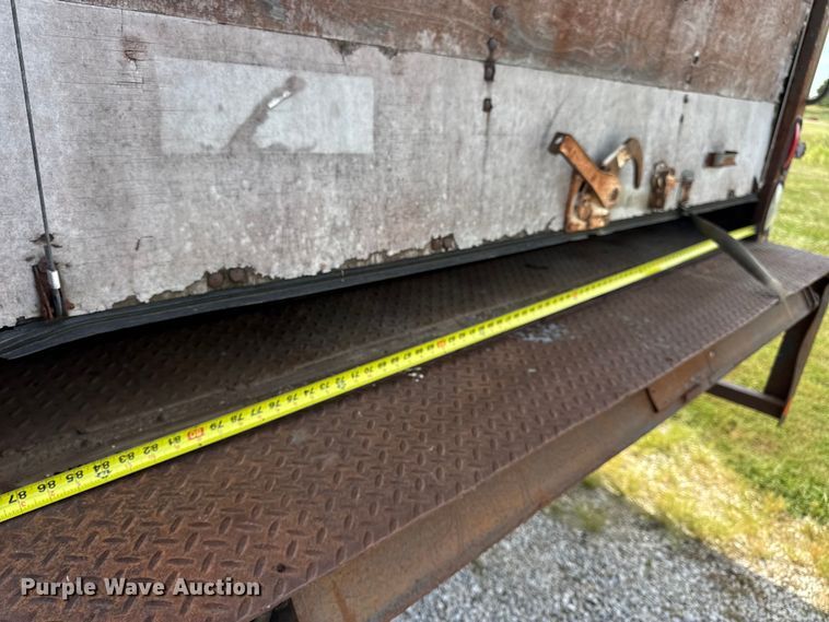 image for item DW6553 1995 International  4700 box truck