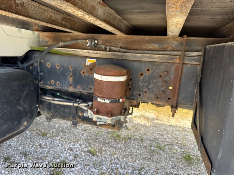 image for item DW6553 1995 International  4700 box truck