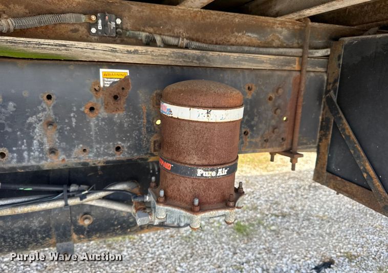 image for item DW6553 1995 International  4700 box truck