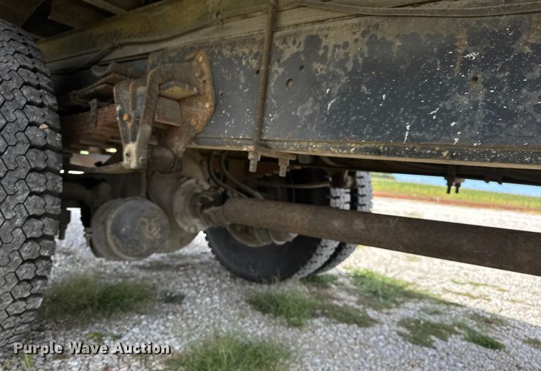 image for item DW6553 1995 International  4700 box truck