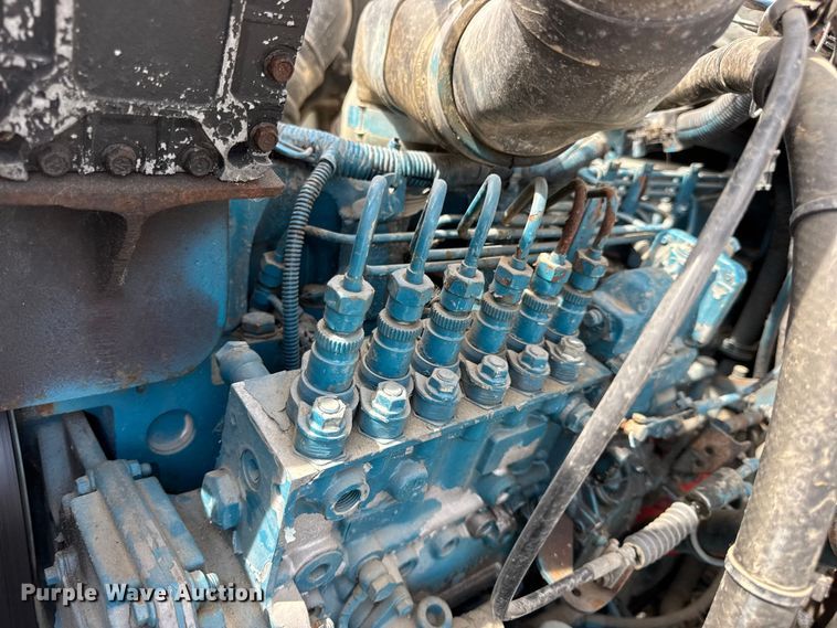 image for item DW6553 1995 International  4700 box truck