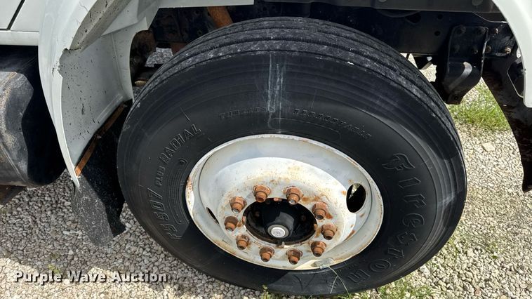 image for item DW6553 1995 International  4700 box truck