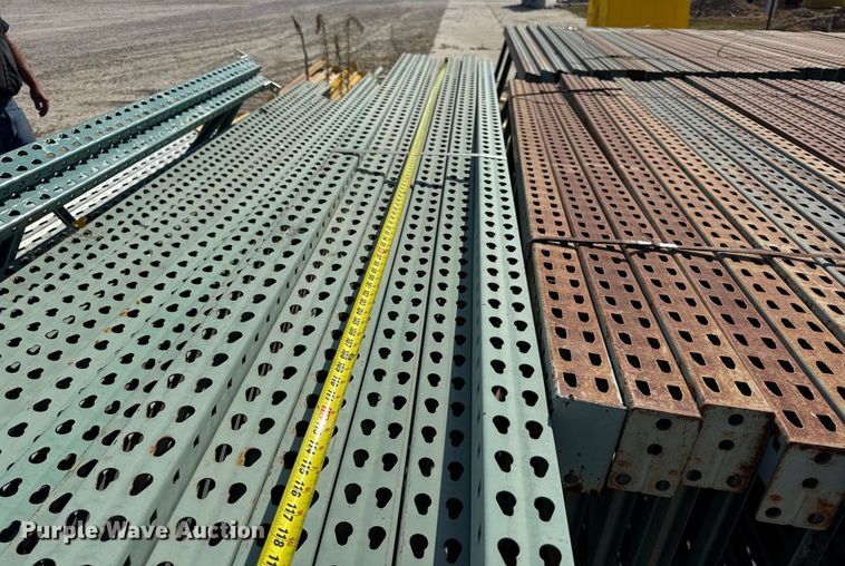 image for item DW6571 Pallet racking