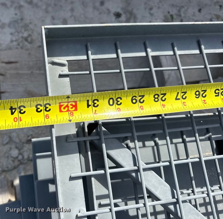 image for item DW6572 Shelving and lockers