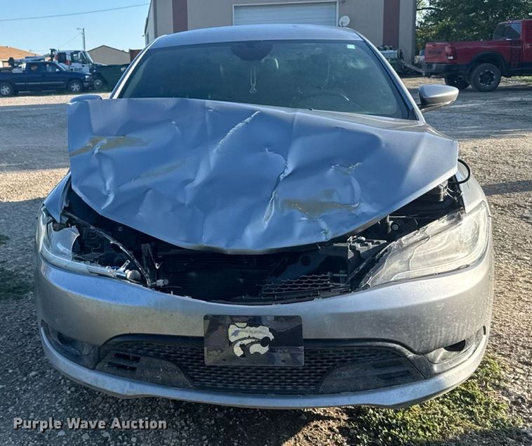 image for item DX3894 2016 Chrysler 200 S 