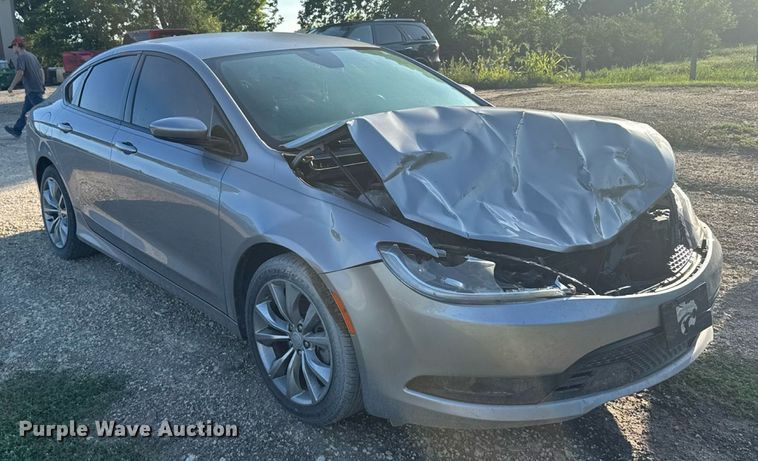 image for item DX3894 2016 Chrysler 200 S 