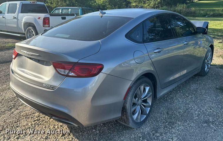 image for item DX3894 2016 Chrysler 200 S 