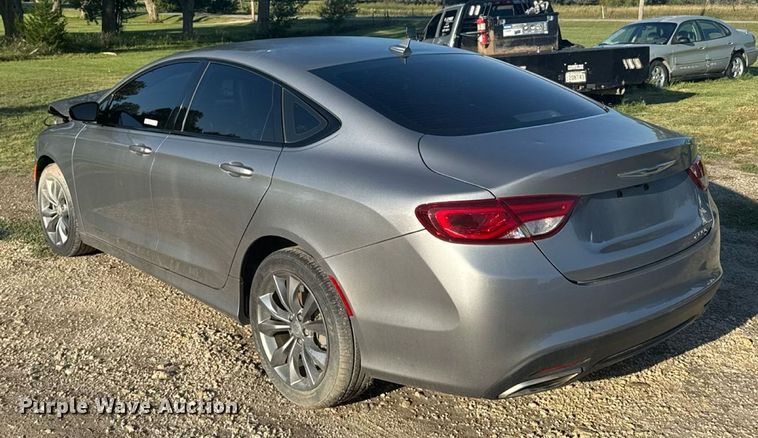 image for item DX3894 2016 Chrysler 200 S 