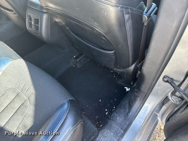 image for item DX3894 2016 Chrysler 200 S 