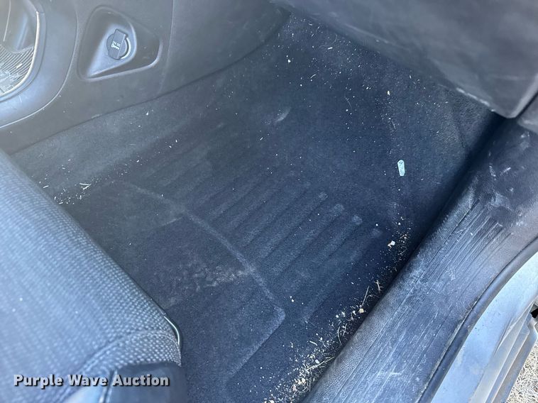 image for item DX3894 2016 Chrysler 200 S 