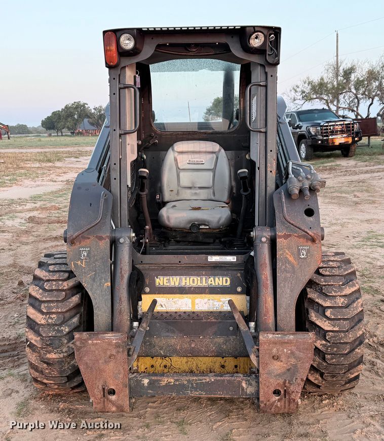 image for item DX5753 2018 New Holland L228 skid steer loader