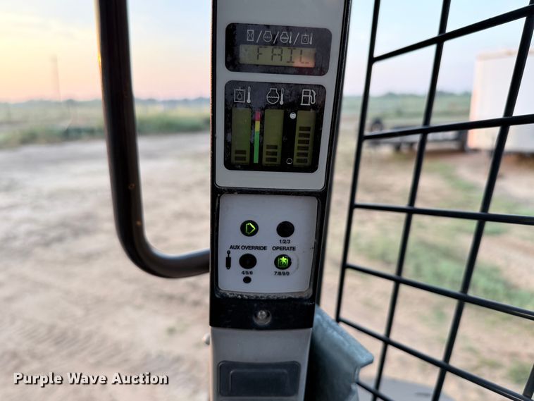 image for item DX5753 2018 New Holland L228 skid steer loader