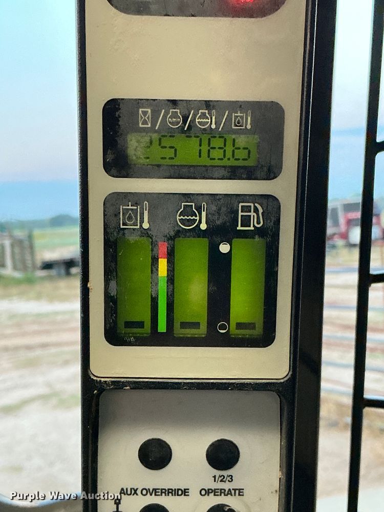 image for item DX5753 2018 New Holland L228 skid steer loader