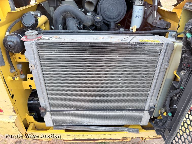 image for item DX5753 2018 New Holland L228 skid steer loader