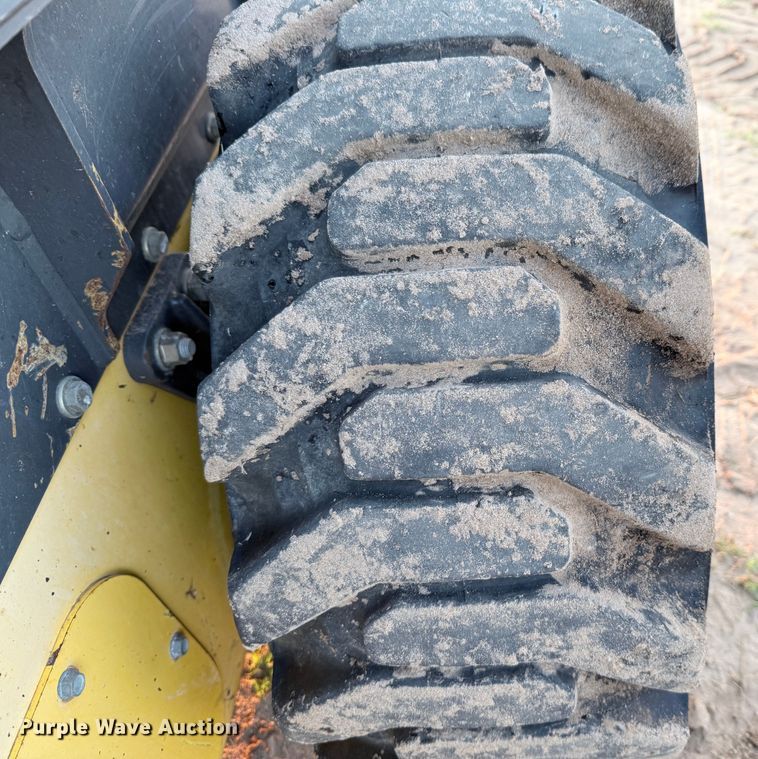 image for item DX5753 2018 New Holland L228 skid steer loader