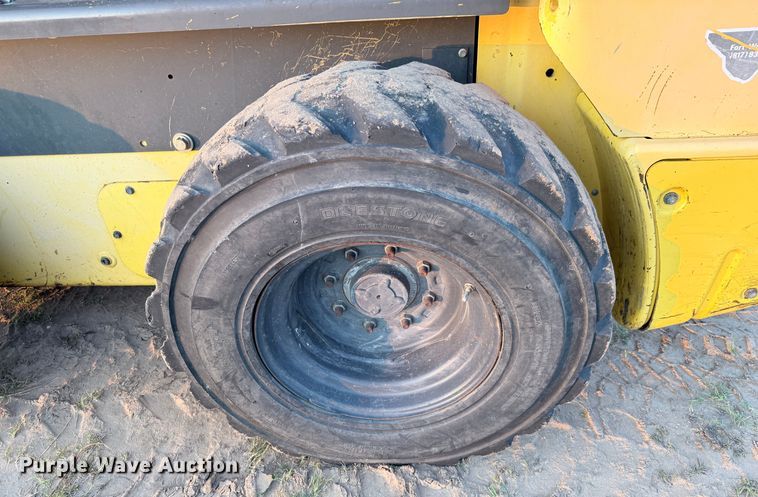 image for item DX5753 2018 New Holland L228 skid steer loader