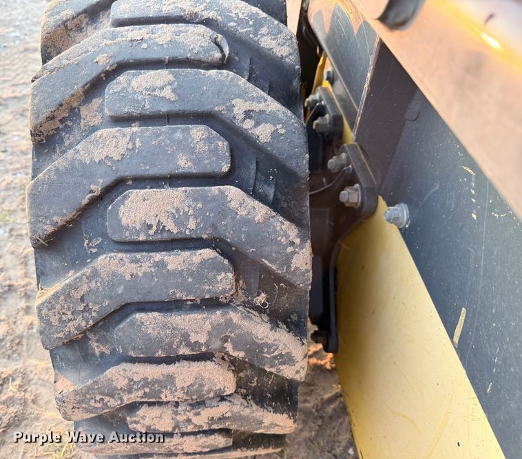 image for item DX5753 2018 New Holland L228 skid steer loader