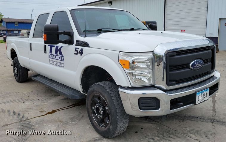 image for item DX6994 2016 Ford F250 Super Duty Crew Cab pickup truck