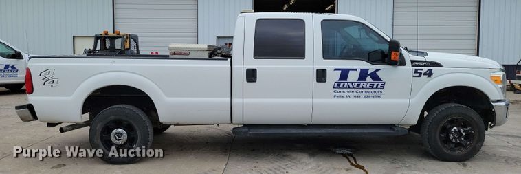 image for item DX6994 2016 Ford F250 Super Duty Crew Cab pickup truck