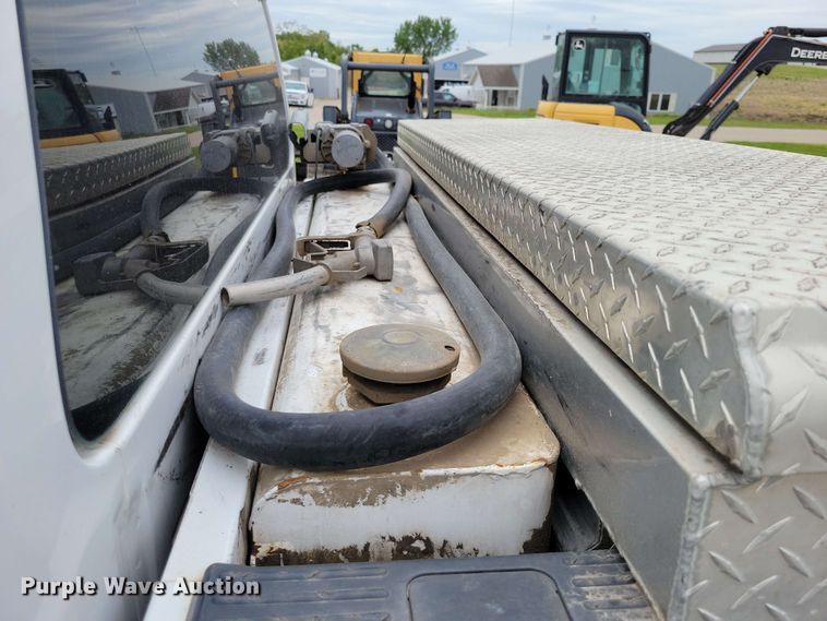 image for item DX6994 2016 Ford F250 Super Duty Crew Cab pickup truck