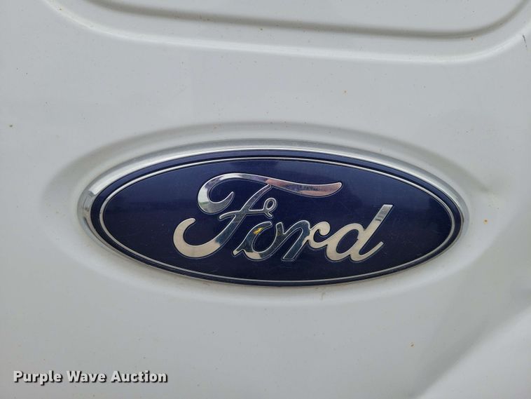 image for item DX6994 2016 Ford F250 Super Duty Crew Cab pickup truck