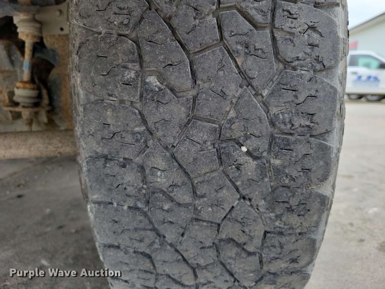 image for item DX6994 2016 Ford F250 Super Duty Crew Cab pickup truck