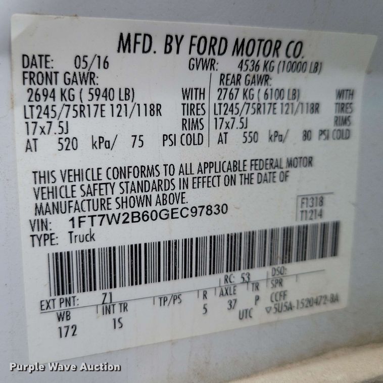 image for item DX6994 2016 Ford F250 Super Duty Crew Cab pickup truck