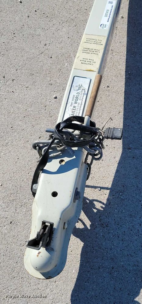 image for item DX7419 2006 Stehl Tow car dolly