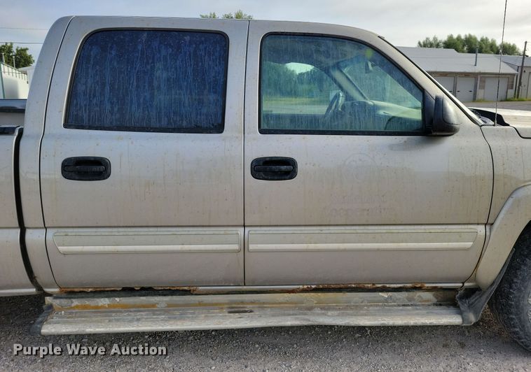 image for item DX7428 2006 Chevrolet  Silverado 1500 Crew Cab pickup truck