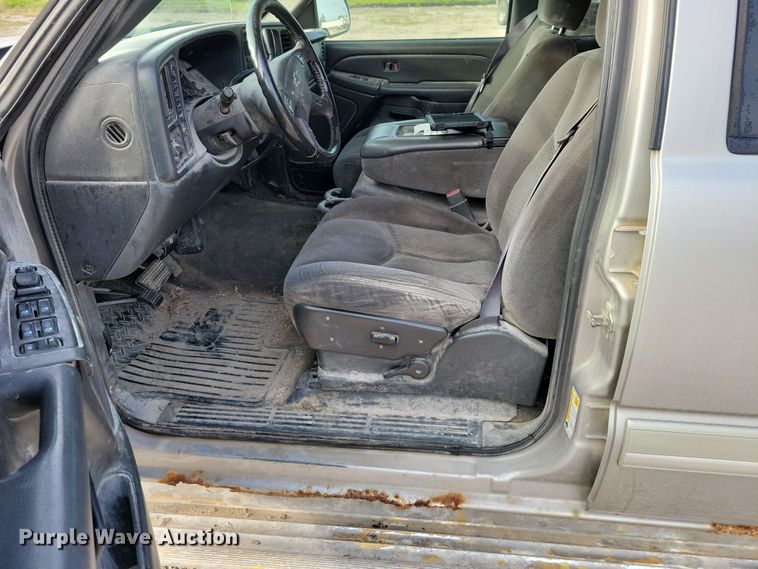 image for item DX7428 2006 Chevrolet  Silverado 1500 Crew Cab pickup truck