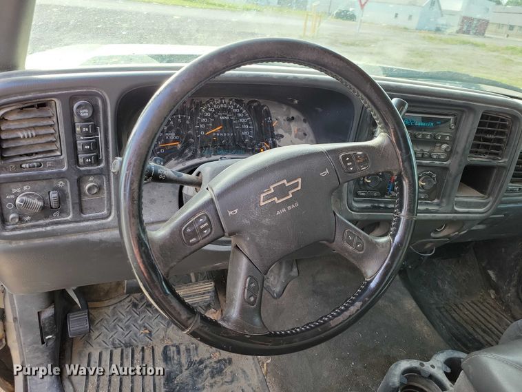 image for item DX7428 2006 Chevrolet  Silverado 1500 Crew Cab pickup truck