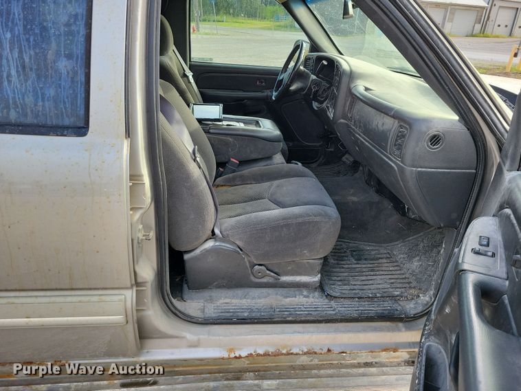 image for item DX7428 2006 Chevrolet  Silverado 1500 Crew Cab pickup truck