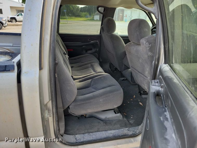 image for item DX7428 2006 Chevrolet  Silverado 1500 Crew Cab pickup truck