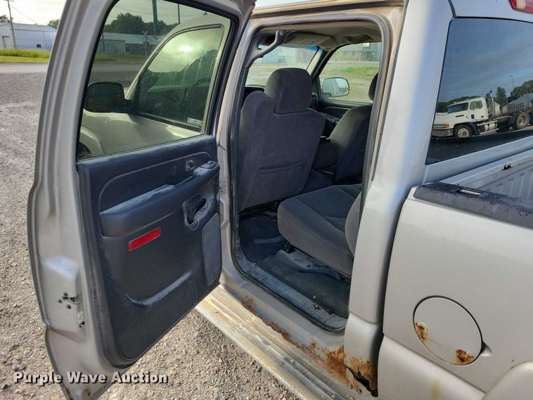 image for item DX7428 2006 Chevrolet  Silverado 1500 Crew Cab pickup truck