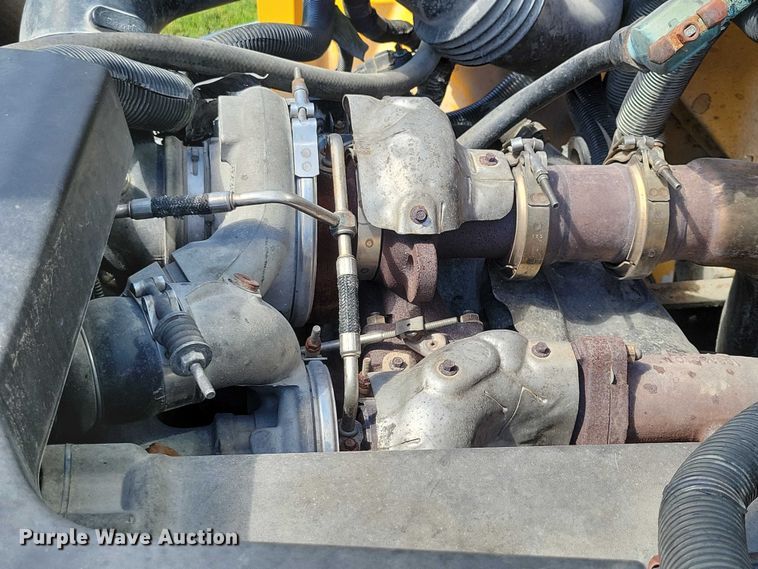 image for item DX7454 2013 IC Corporation Integrated CE S school bus