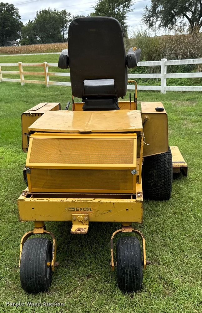 image for item DY0457 Hustler 4400 lawn mower