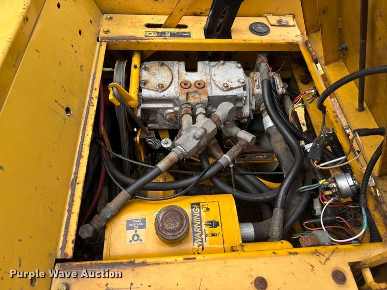 image for item DY0457 Hustler 4400 lawn mower