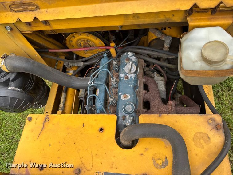 image for item DY0457 Hustler 4400 lawn mower