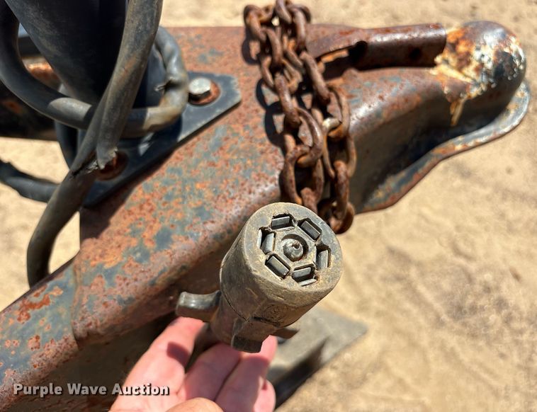 image for item DY0870 2019 Wells cargo enclosed cargo trailer