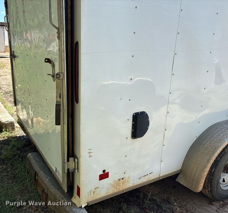 image for item DY0870 2019 Wells cargo enclosed cargo trailer