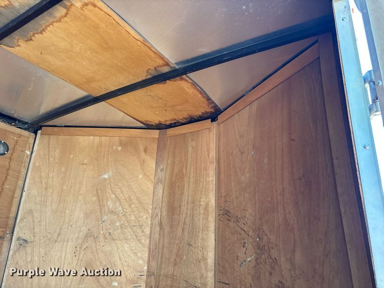 image for item DY0870 2019 Wells cargo enclosed cargo trailer