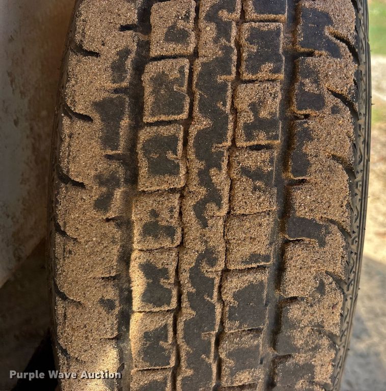 image for item DY0870 2019 Wells cargo enclosed cargo trailer