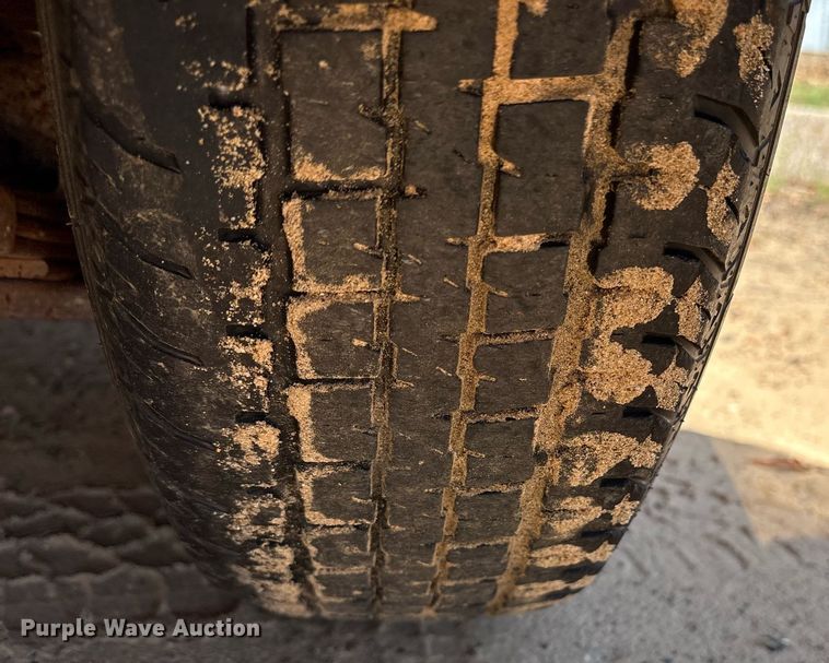 image for item DY0870 2019 Wells cargo enclosed cargo trailer