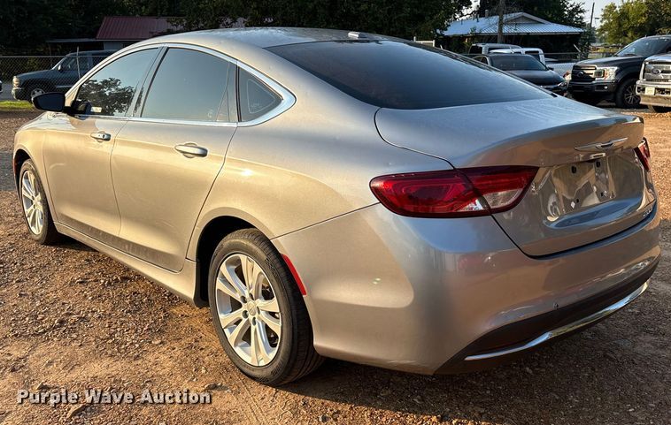 image for item DY0923 2015 Chrysler 200 