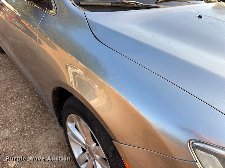 image for item DY0923 2015 Chrysler 200 