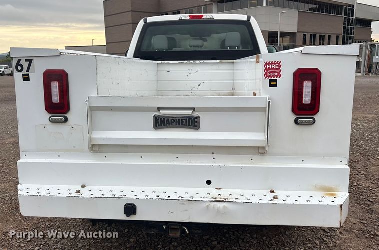 image for item DY0947 2019 Ford F250 Super Duty SuperCab utility bed pickup truck